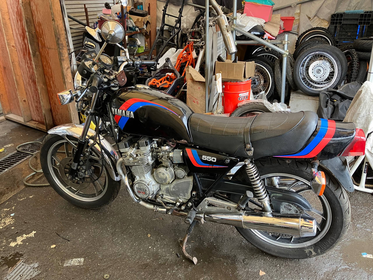 Yamaha XJ550