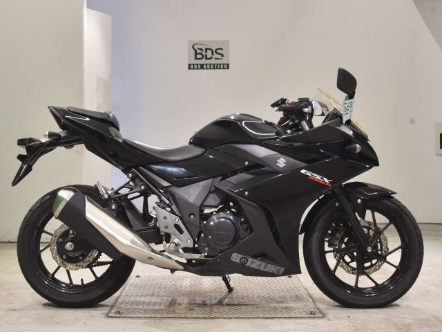 Suzuki GSX250R