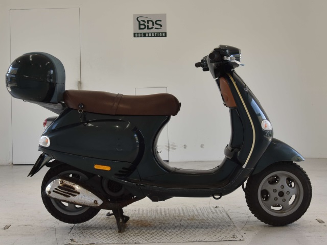 Vespa 125ET4