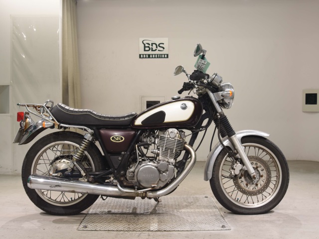 Yamaha SR400 2009