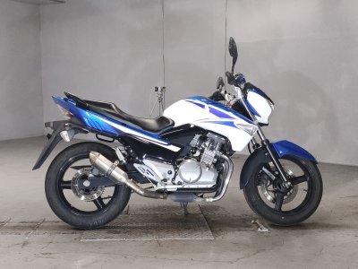 Suzuki GSR250
