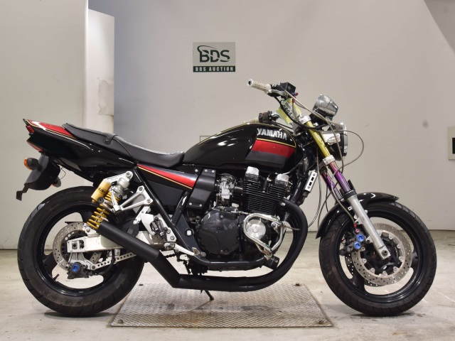 Yamaha XJR400 2004