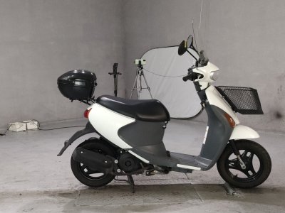 Suzuki LETS4