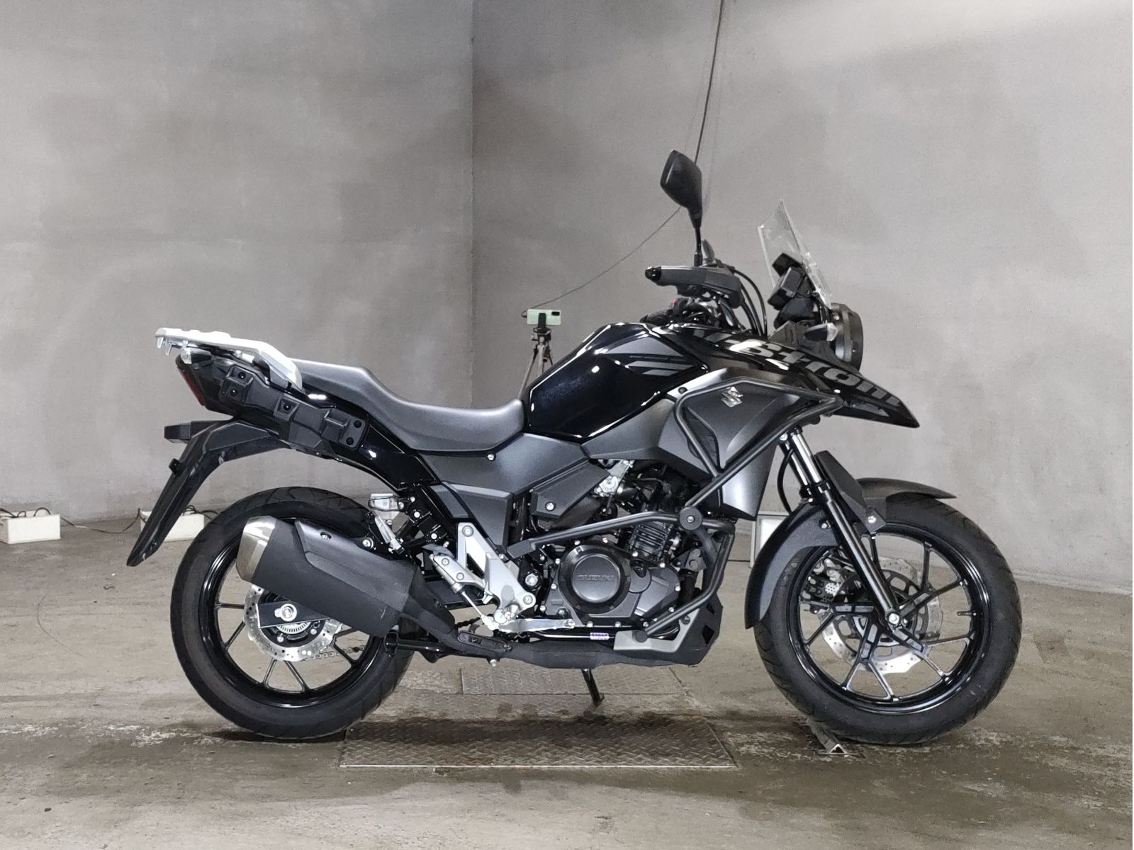 Suzuki V-STROM DL250