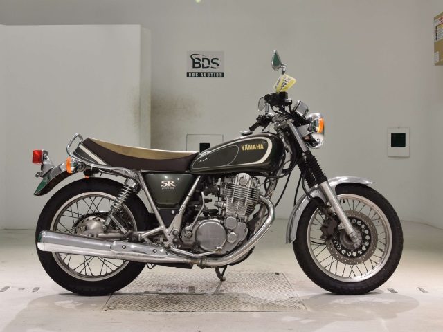 Yamaha SR400 2013
