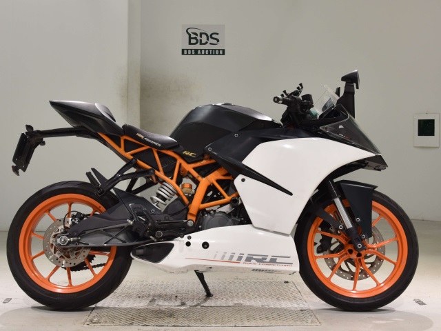 KTM RC 390 2015