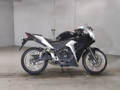 Honda CBR250R 2011
