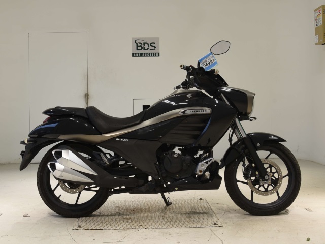 Suzuki INTRUDER 150 2018