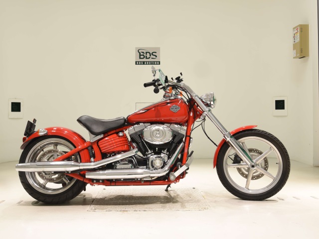 HD ROCKER C FXCWC1580 2010