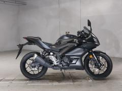Yamaha YZF-R25 2022