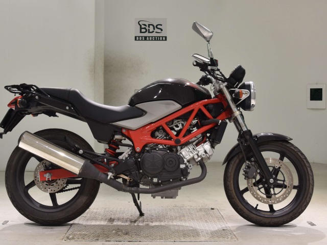 Honda VTR250 2011
