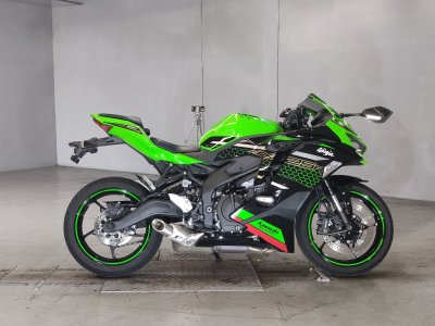 Kawasaki NINJA ZX-25R KRT 2021