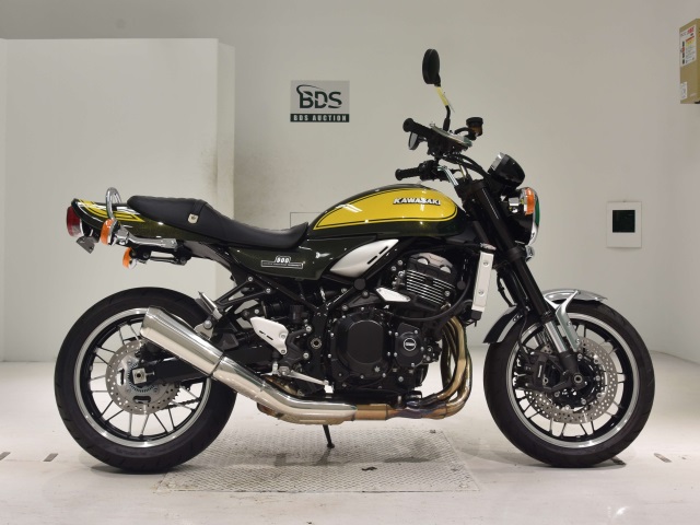 Kawasaki Z900RS 2023