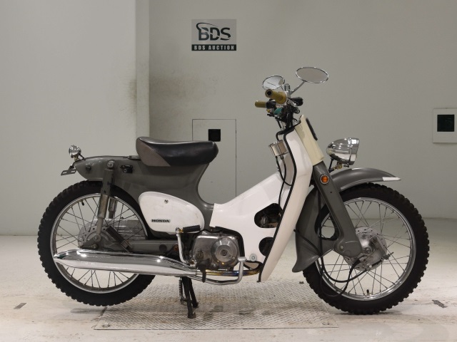 Honda C90 2002