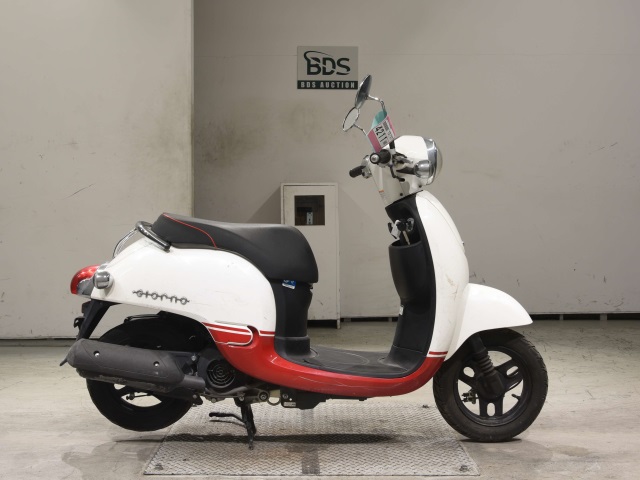Honda GIORNO 2012