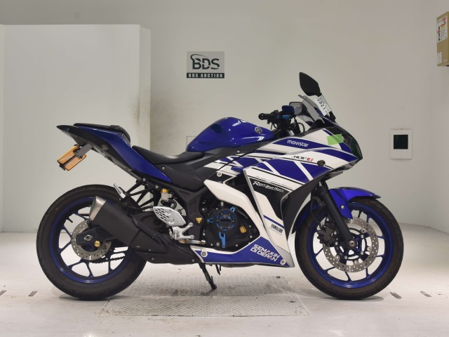 Yamaha YZF-R25 2015