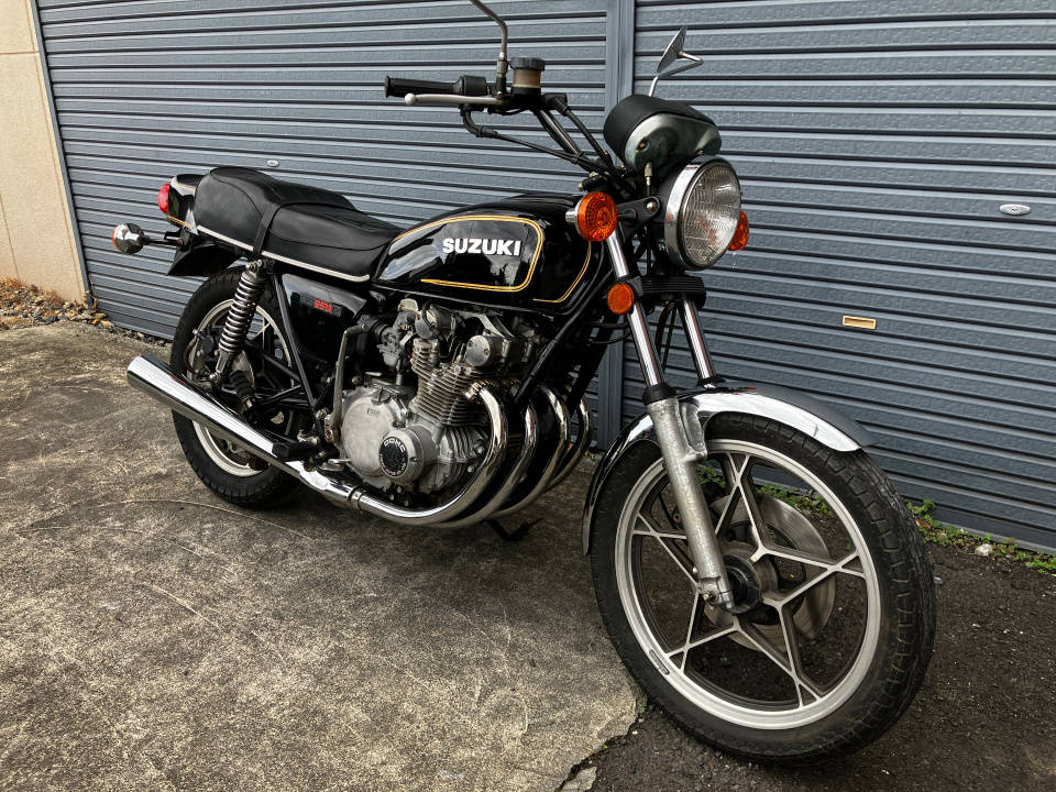 Suzuki GS550E 2023