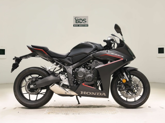 Honda CB650R 2025