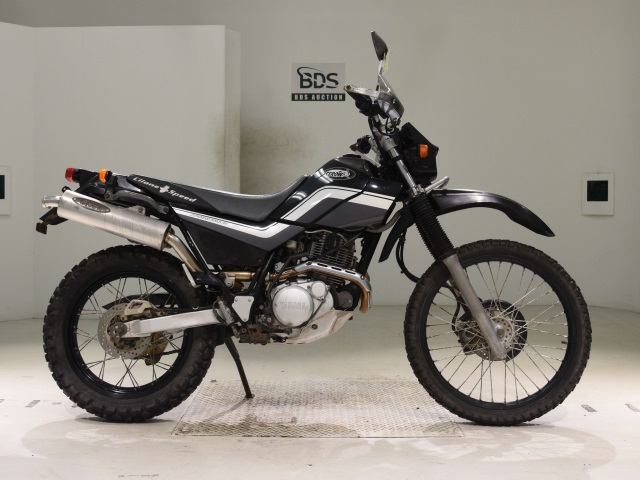 Yamaha SEROW XT225 2002