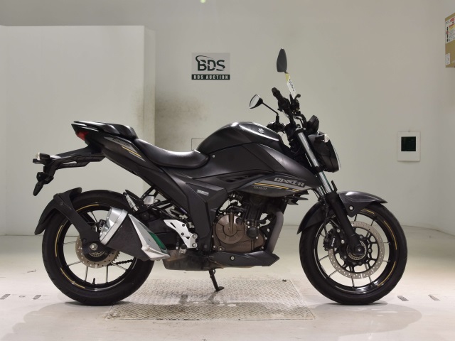 Suzuki GIXXER250