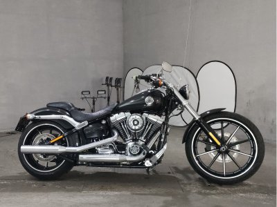 HD BREAKOUT FXSB1580 2015