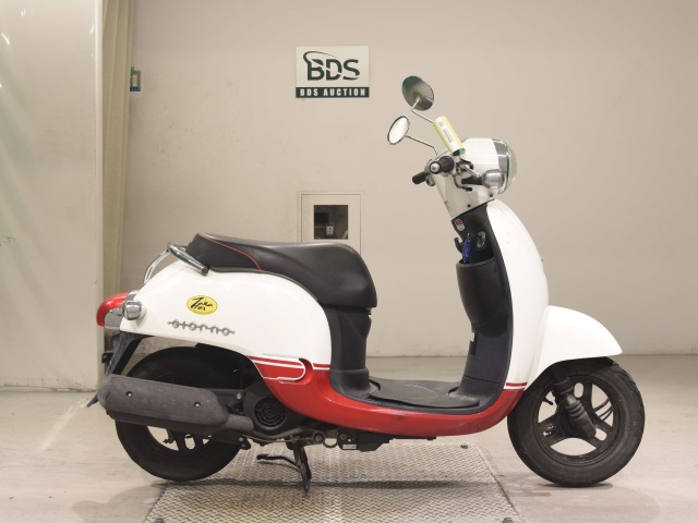 Honda GIORNO 2012