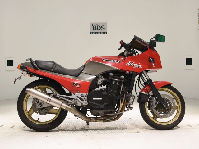 Kawasaki GPZ900R 1992