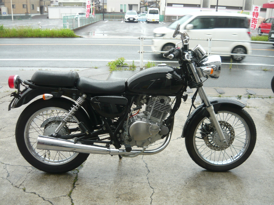 Suzuki ST250