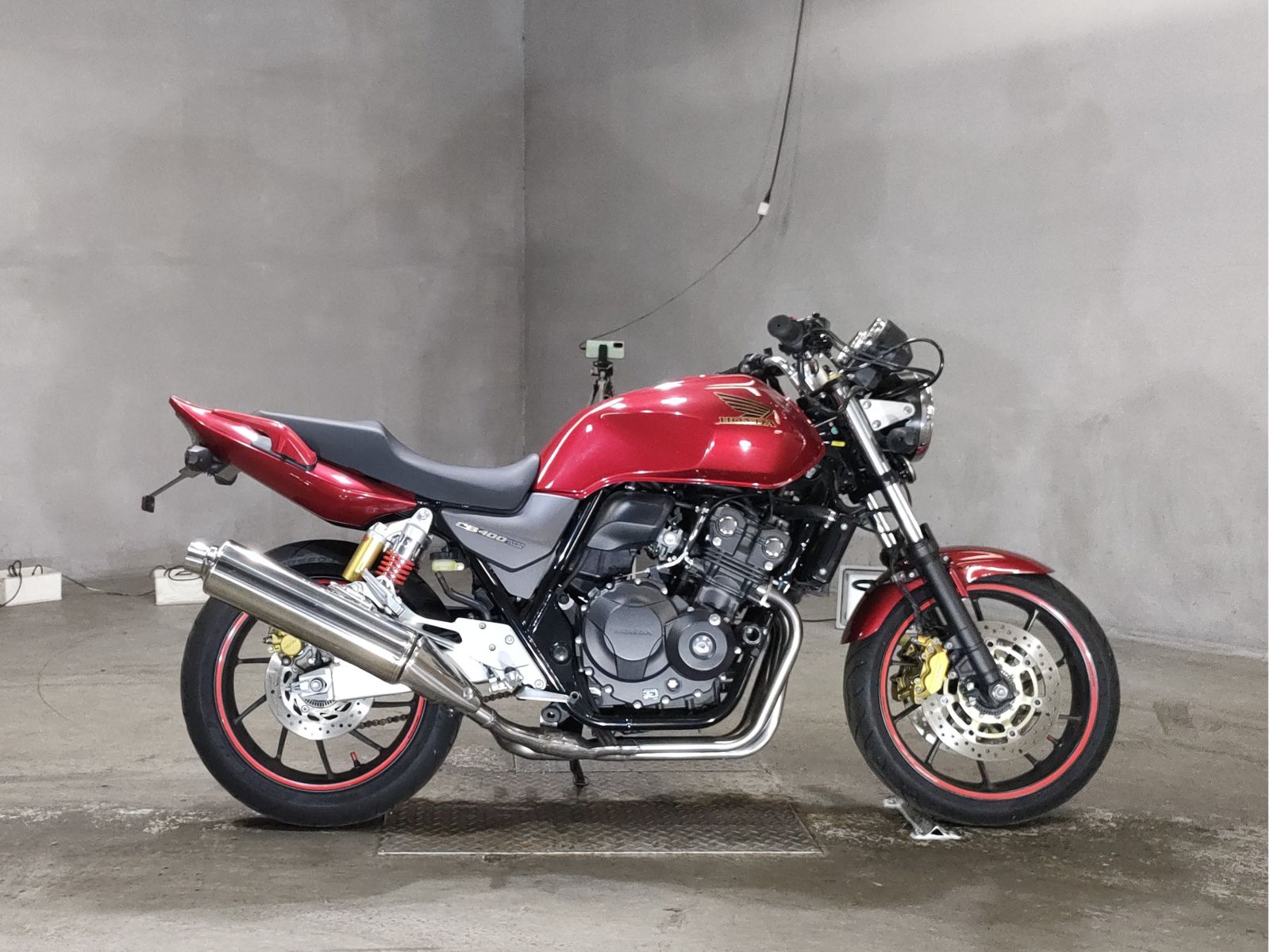 Honda CB400SFV 2015