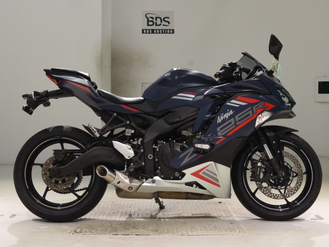 Kawasaki NINJA ZX-25R KRT 2022