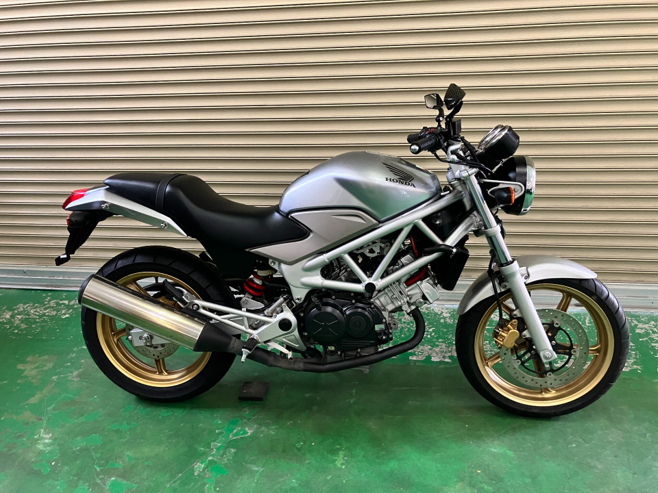 Honda VTR250 2011