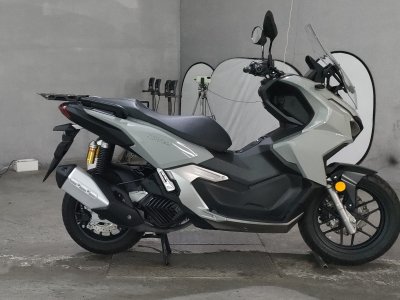 Honda ADV 160 2025