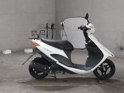Suzuki ADDRESS V50