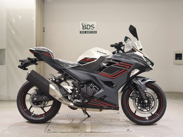 Kawasaki NINJA400 2024