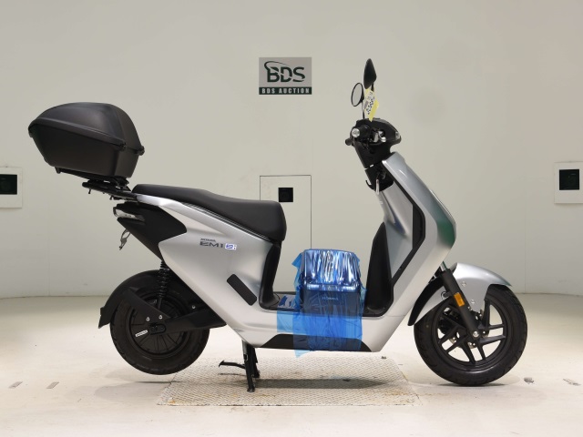 Honda EM1E: 2023