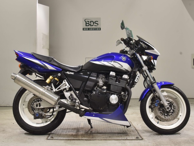 Yamaha XJR400 2004