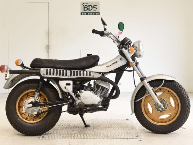 Suzuki RV125