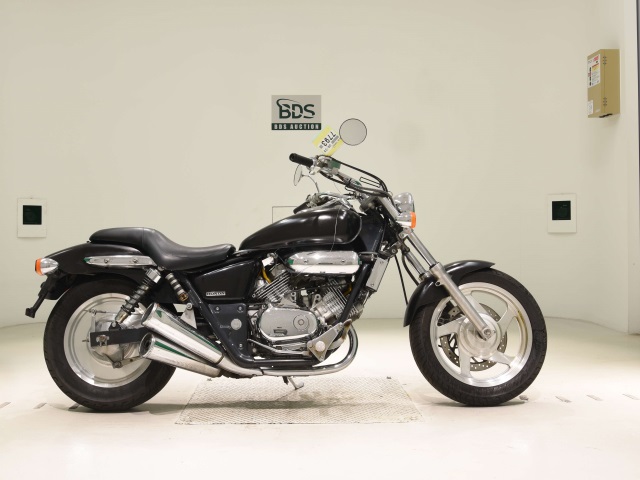 Honda MAGNA250 2005