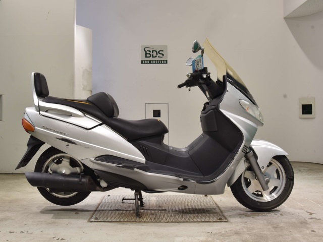 Suzuki SKYWAVE 250