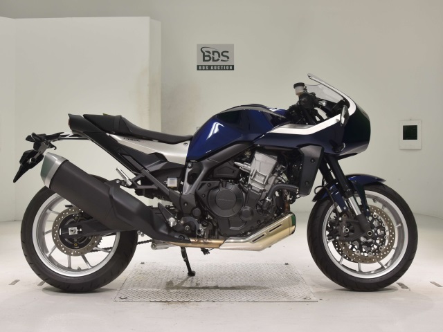 Honda HAWK11 2022