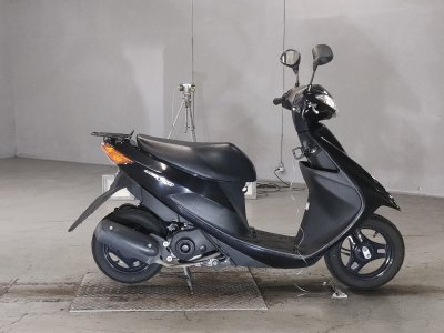 Suzuki ADDRESS V50