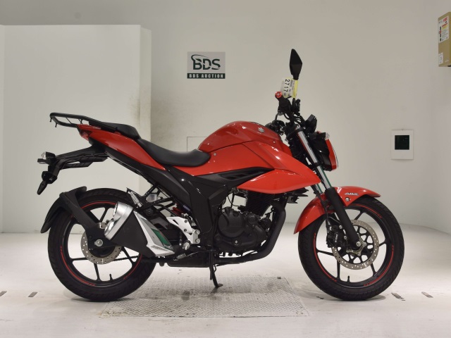 Suzuki GIXXER150