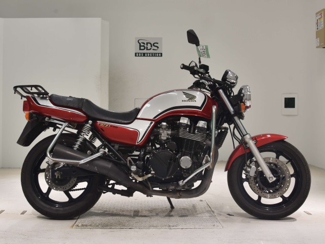 Honda CB750SFK 2023