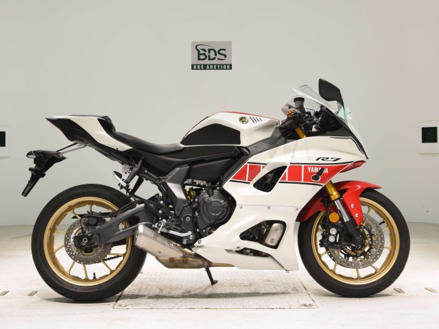 Yamaha YZF-R7-2 2022