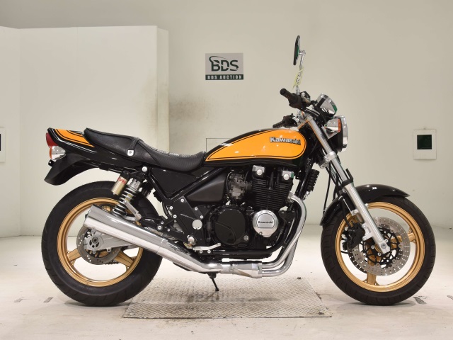 Kawasaki ZEPHYR400 2009