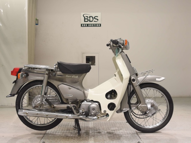 Honda C90-E 2002