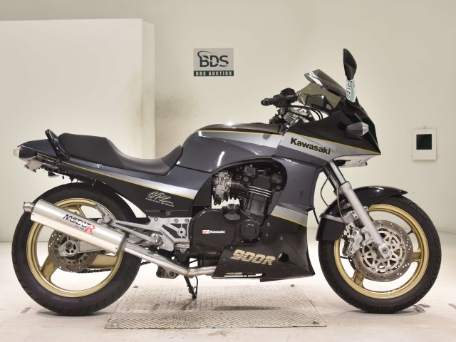 Kawasaki GPZ900R 1991