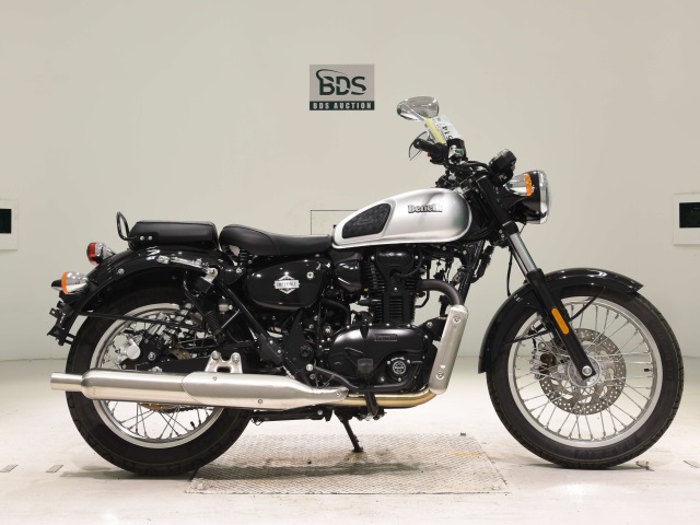 Kawasaki in pe rear -re400 2023