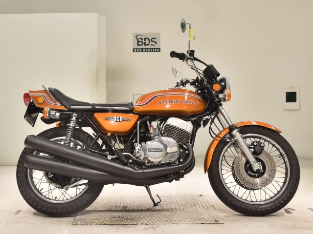 Kawasaki 750SS 2023