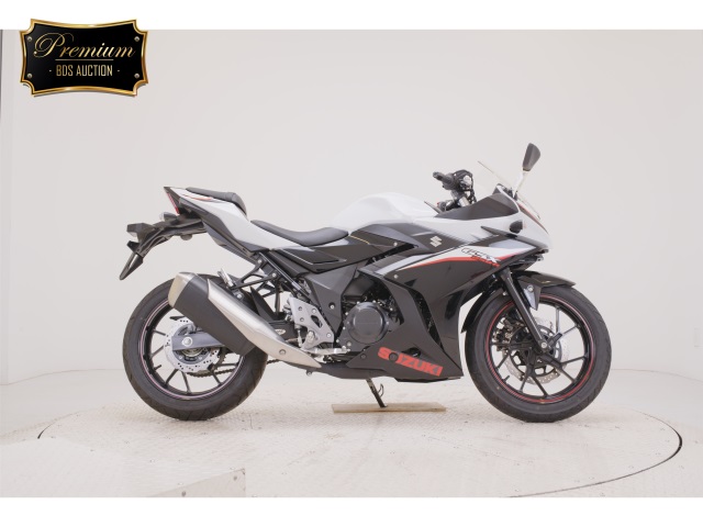 Suzuki GSX250RA